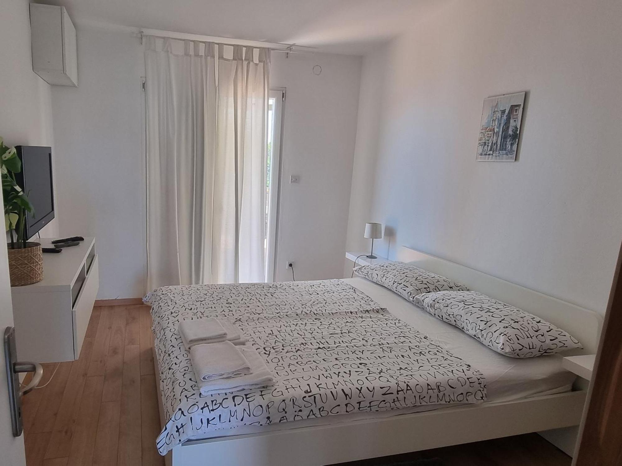 L&L Apartments Vir Eksteriør bilde